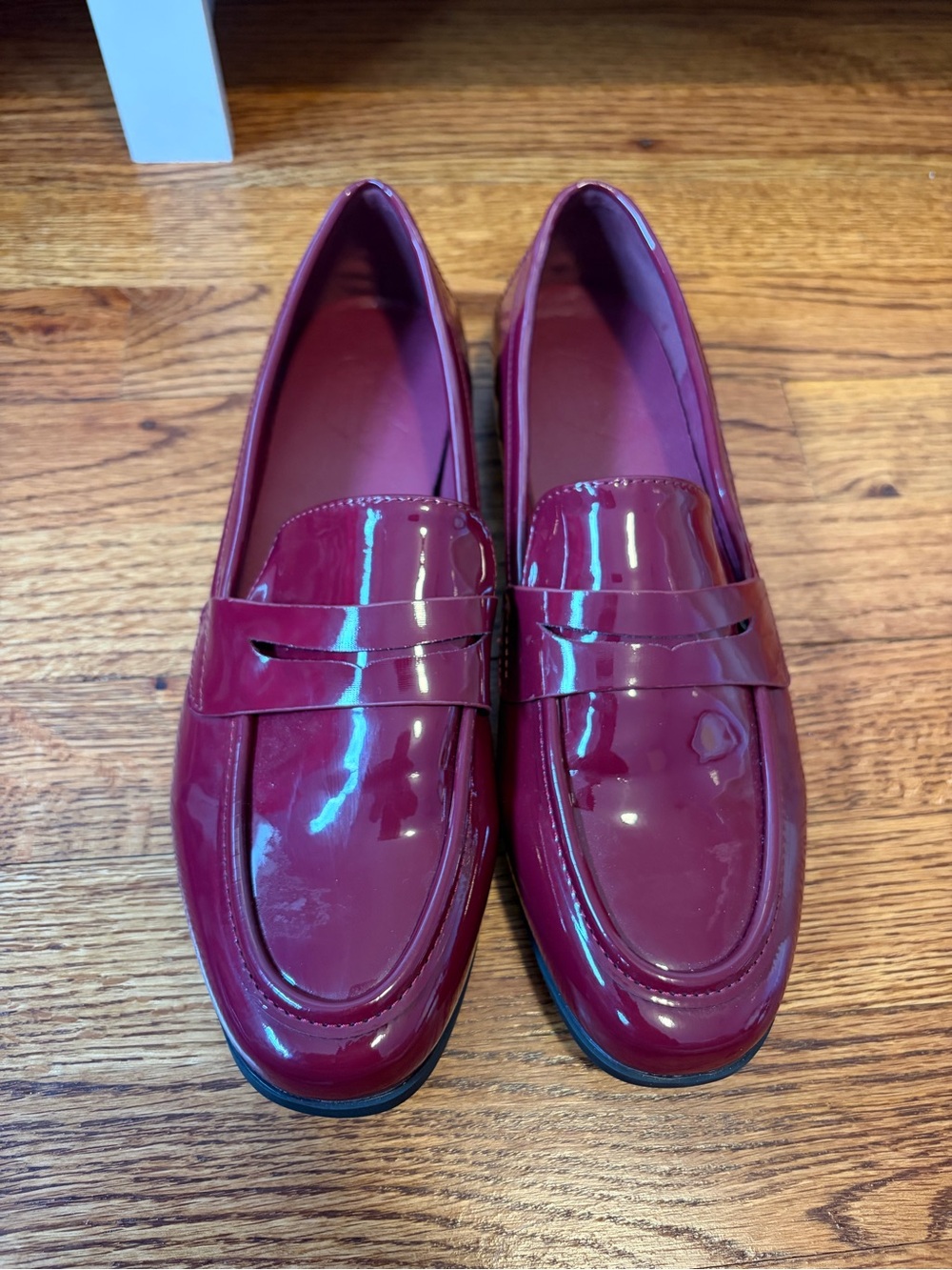 SHEIN Patent Burgundy Slip-On Loafers - Picture 2 of 3
